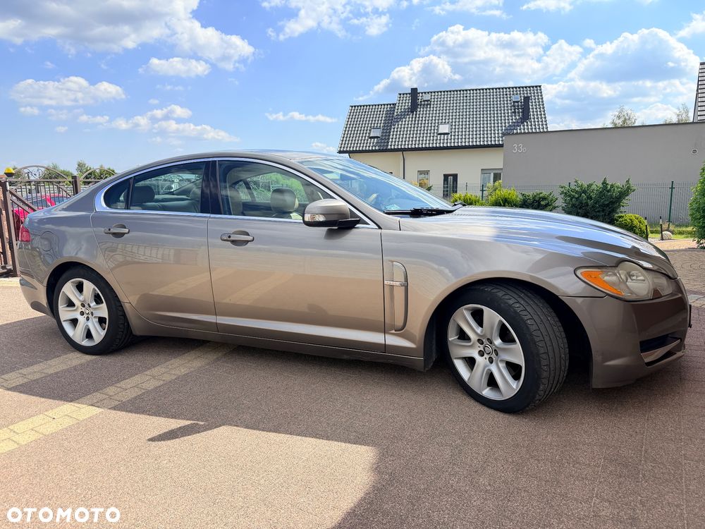 Jaguar XF 2.7 V6 Premium Luxury - 12