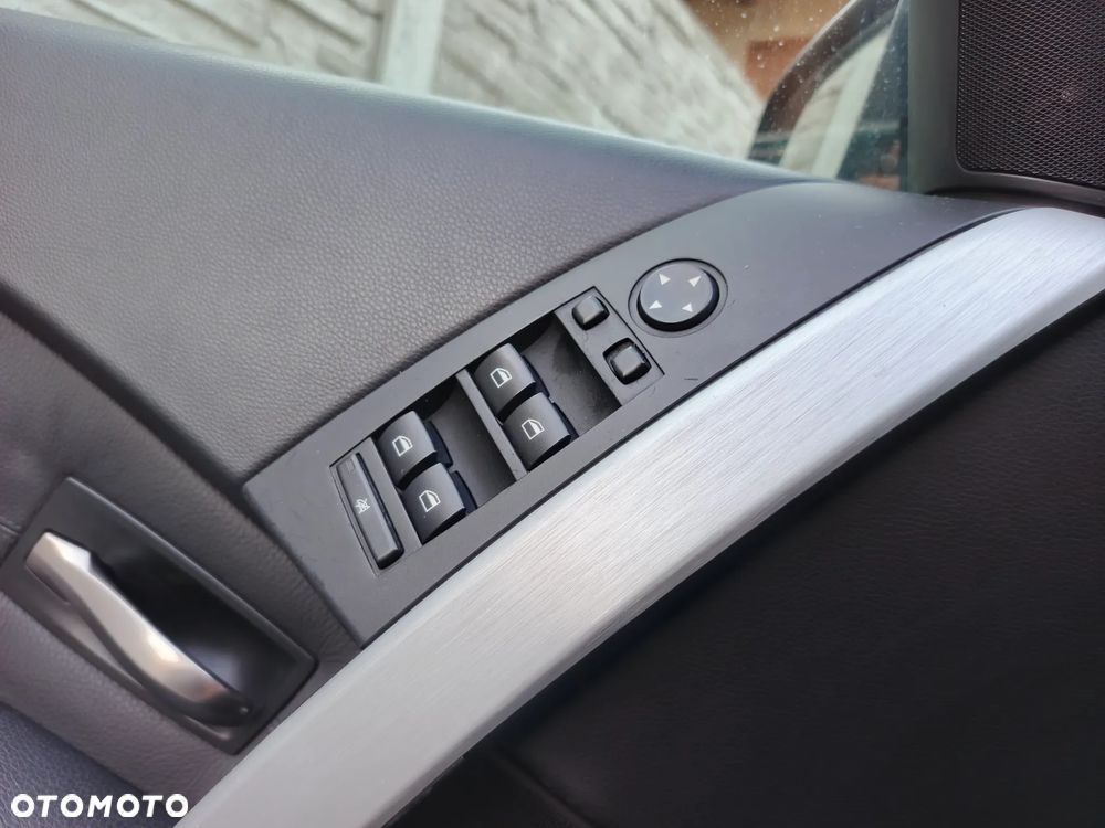 BMW Seria 5 535d Touring - 28