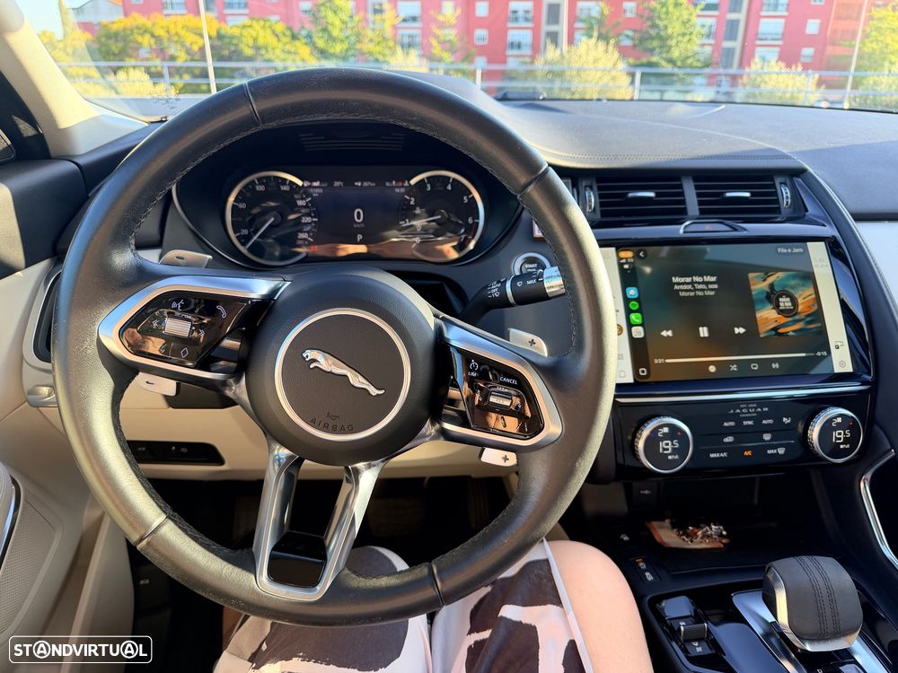 Jaguar E-Pace - 9