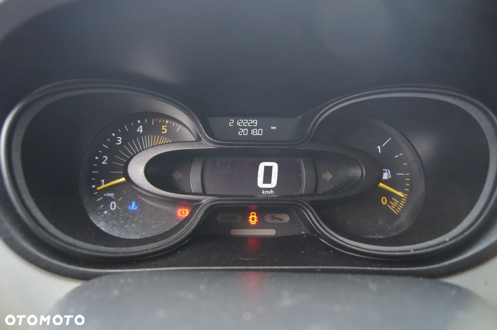 Renault TRAFIC - 22