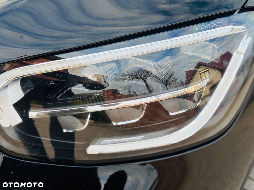 Mercedes-Benz GLC 300 d 4Matic 9G-TRONIC AMG Line Plus - 26