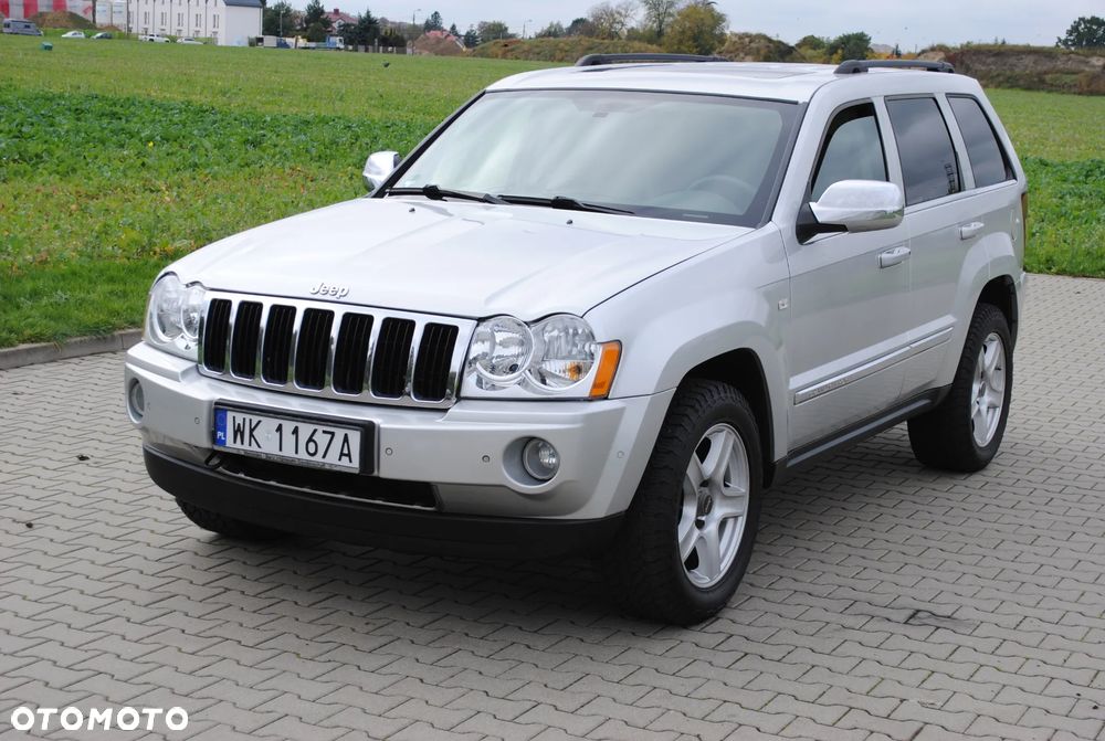 Jeep Grand Cherokee - 40