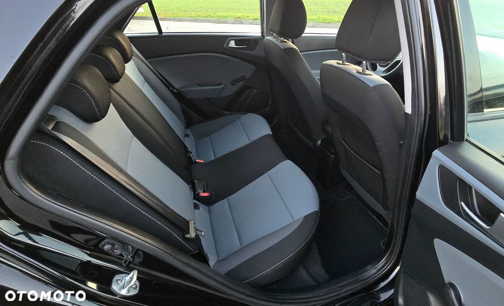 Hyundai i20 1.2 - 14