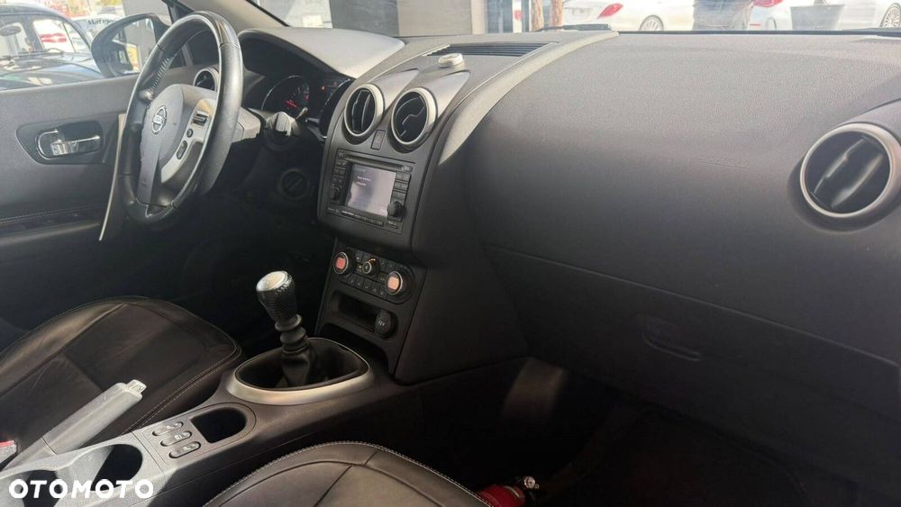 Nissan Qashqai+2 - 21