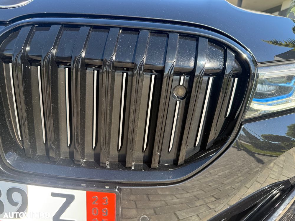 BMW Seria 7 740Ld xDrive MHEV - 29