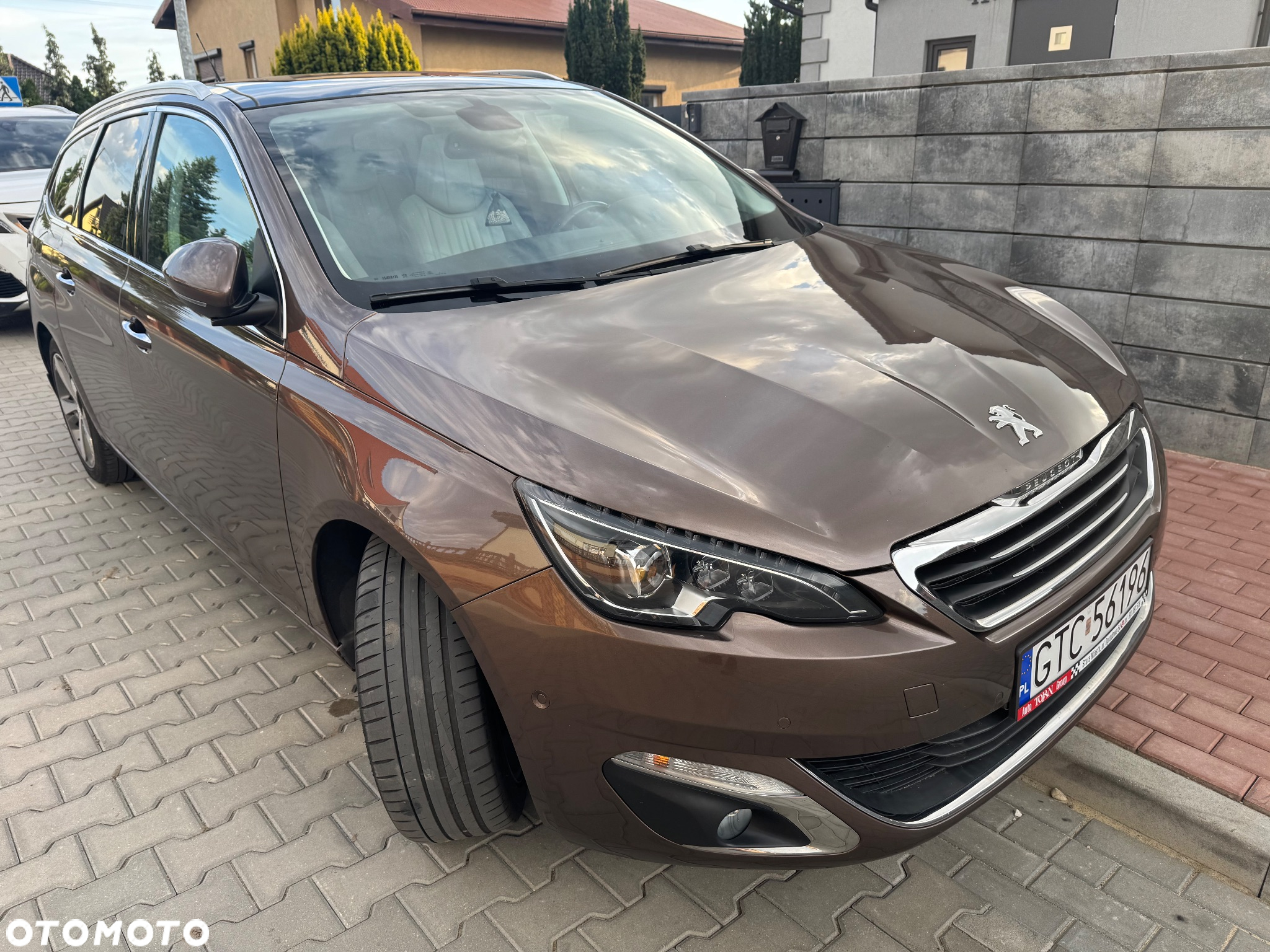 Peugeot 308 SW PureTech 130 GPF EAT8 Stop & Start Allure Business-Paket - 4