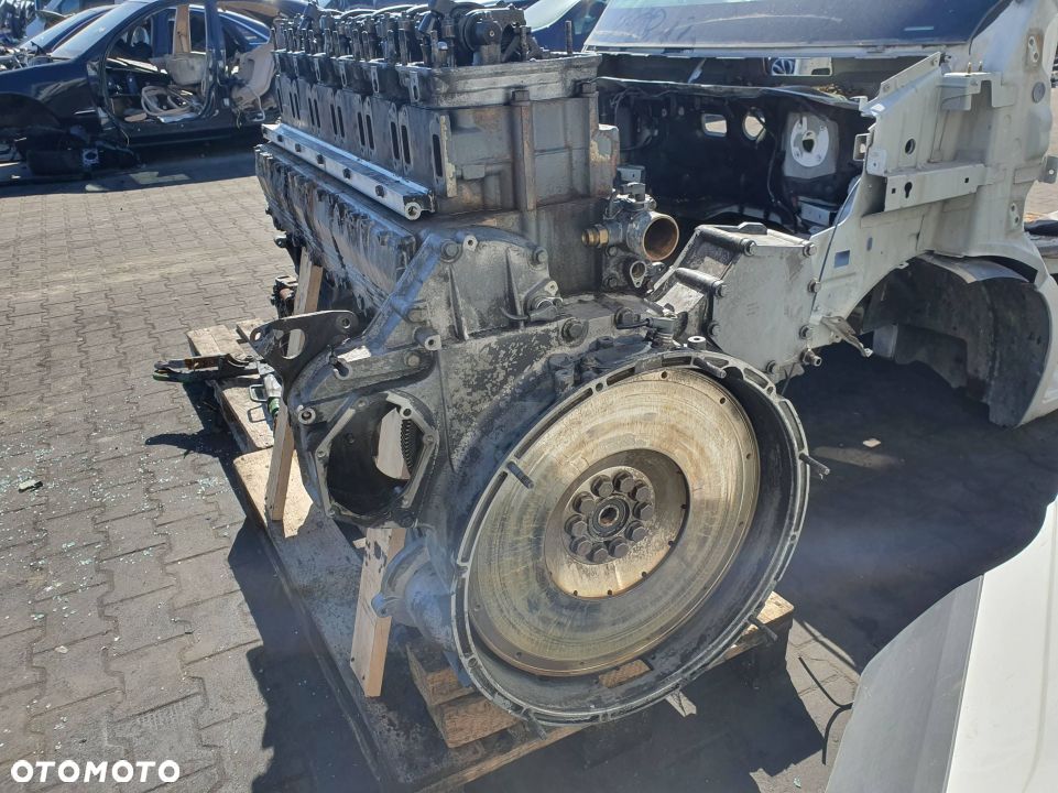 SILNIK SŁUPEK SCANIA R 124 - 5