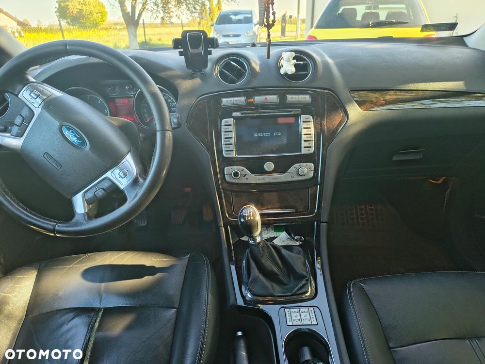Ford Mondeo 2.0 TDCi Ghia - 5
