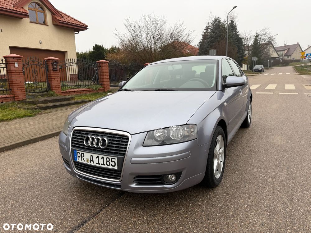 Audi A3 Sportback 1.6 FSI Ambiente - 10