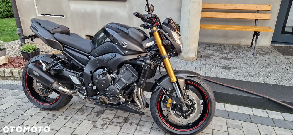 Yamaha FZ8 - 1