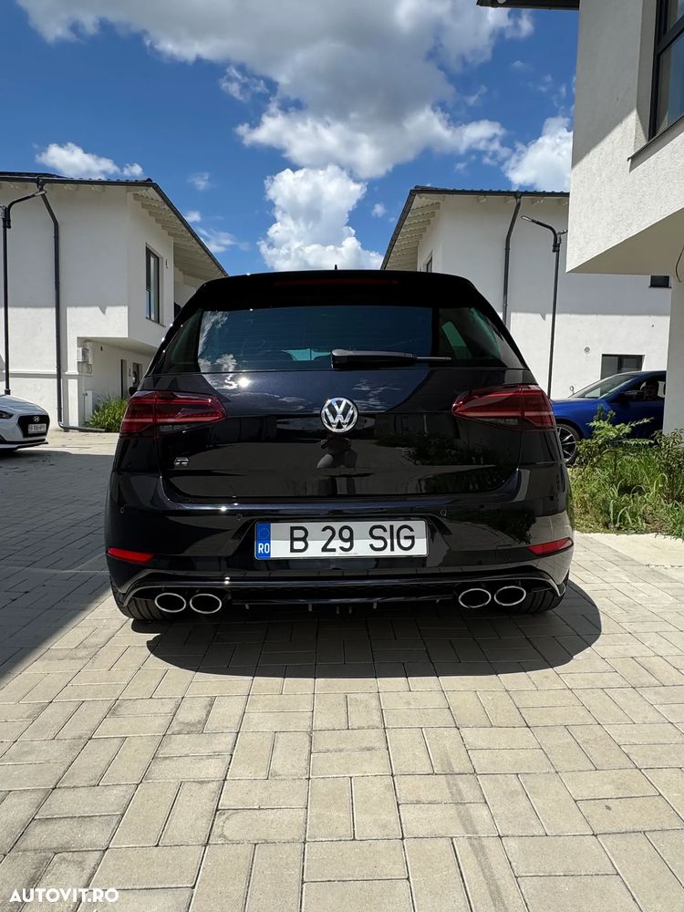 Volkswagen Golf - 3
