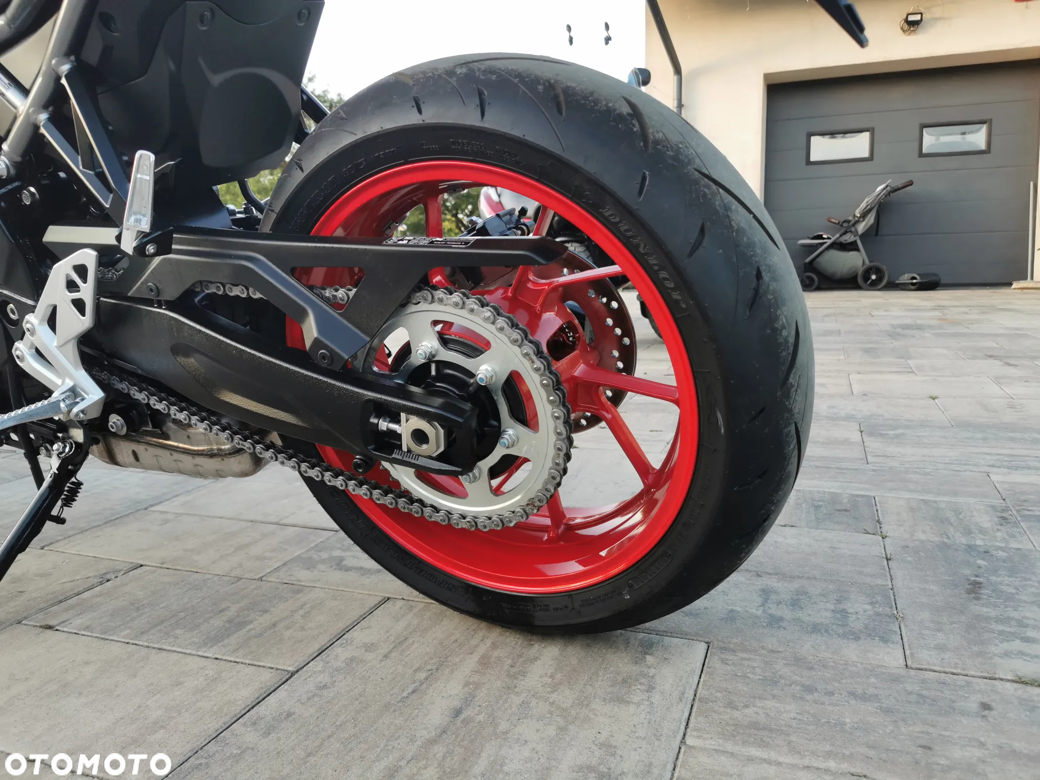 Suzuki GSX - 17