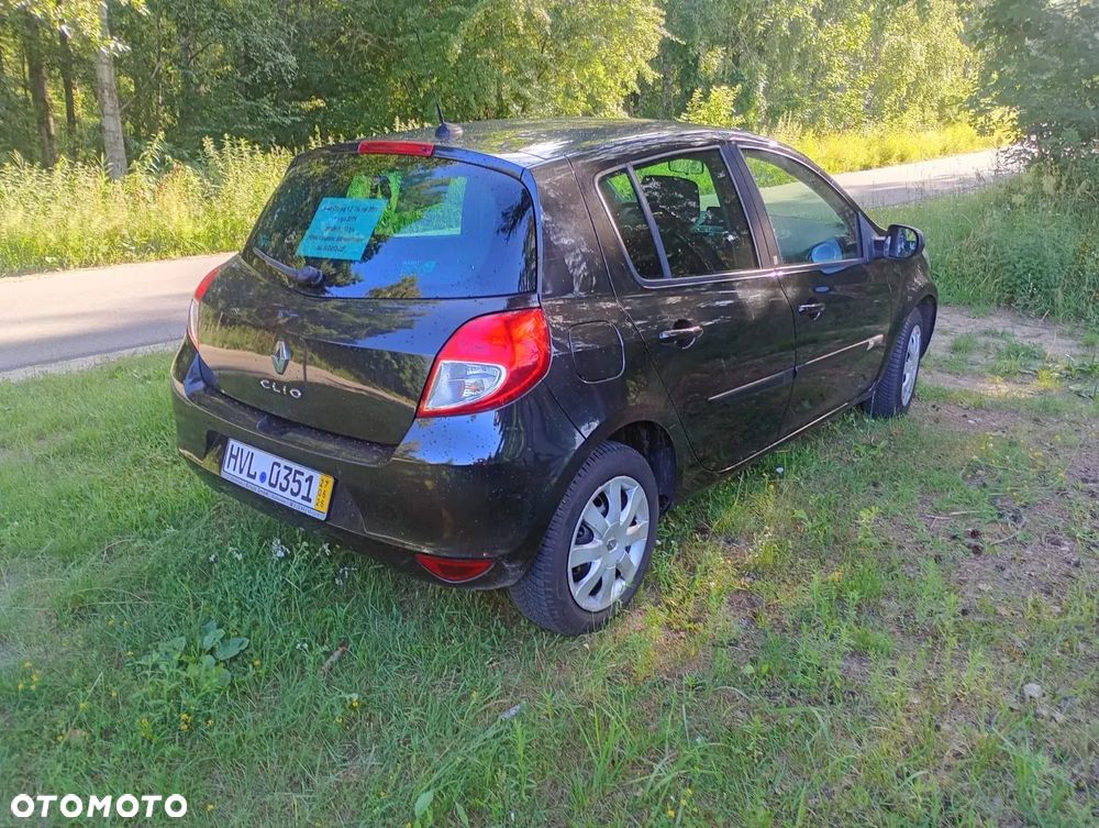 Renault Clio 1.2 16V Dwudziestka - 3