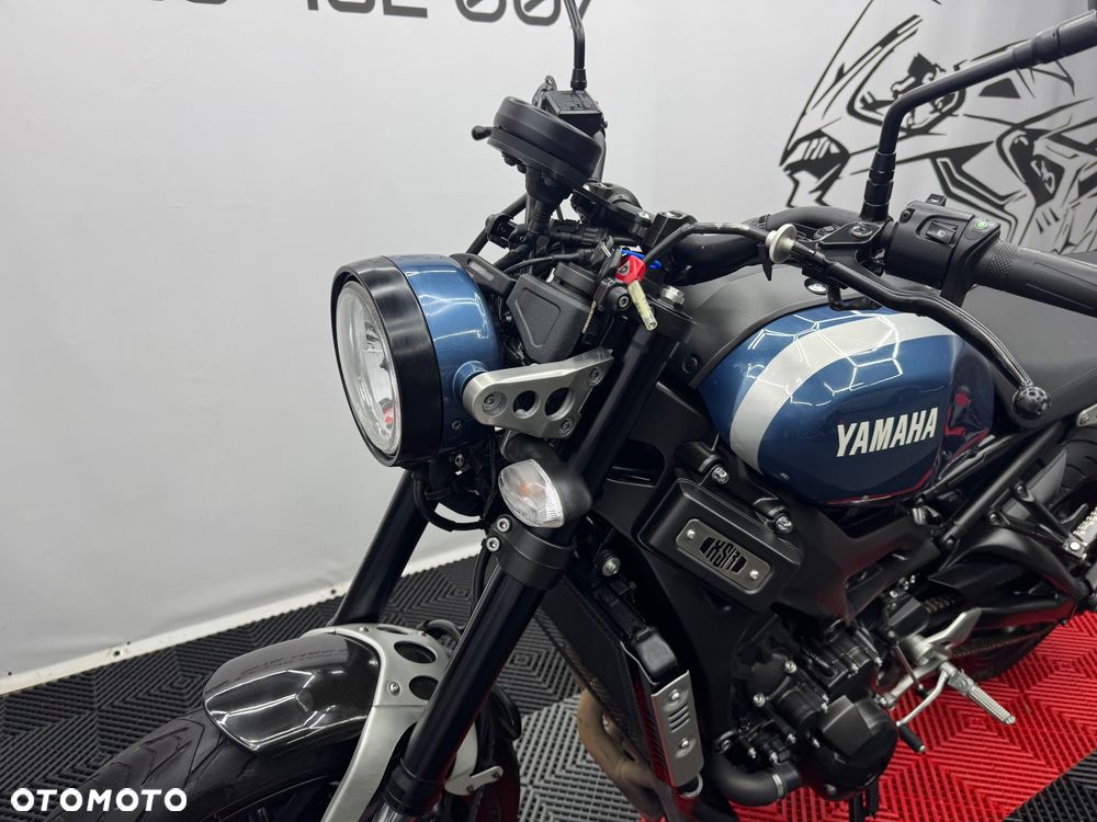 Yamaha XSR - 11