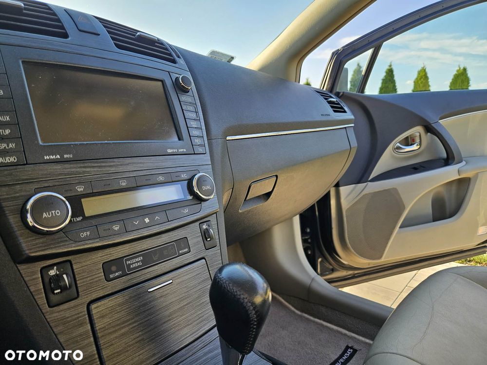 Toyota Avensis 2.0 Prestige EU5 MS - 9