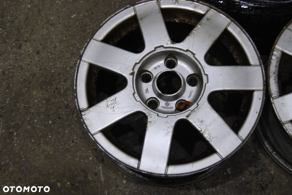 KOŁA FELGA ALUMINIOWA 3B0601025A 5X112 7J ET45 R15 VW PASSAT GOLF - 2