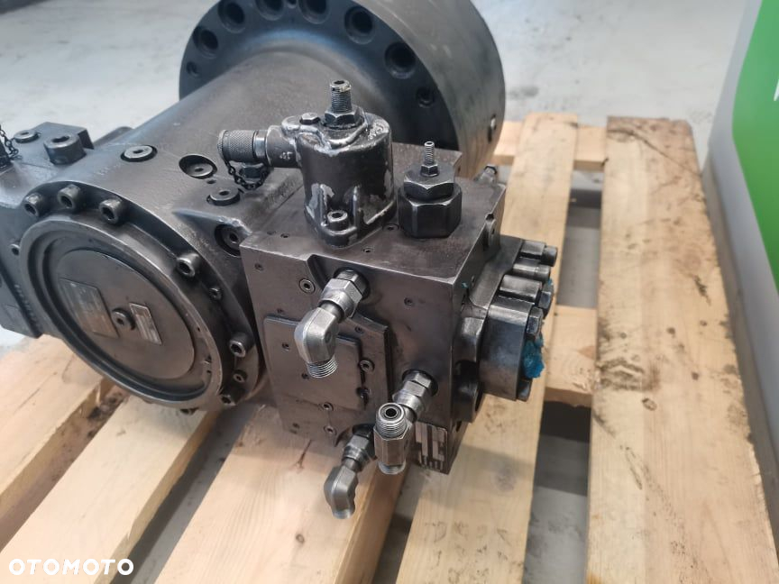 Volvo EW 160B {Obrotnica Linde GS2000-02 2509} - 4