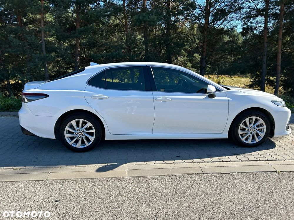 Toyota Camry 2.5 Hybrid Comfort CVT - 29