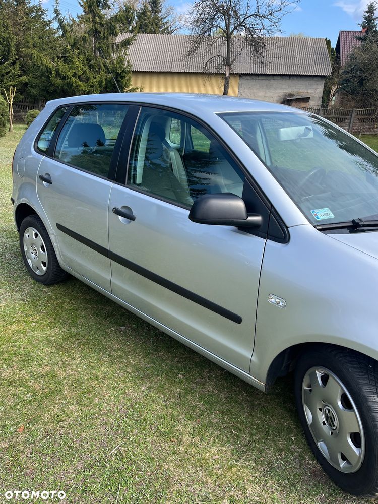 Volkswagen Polo 1.4 16V Trendline - 3