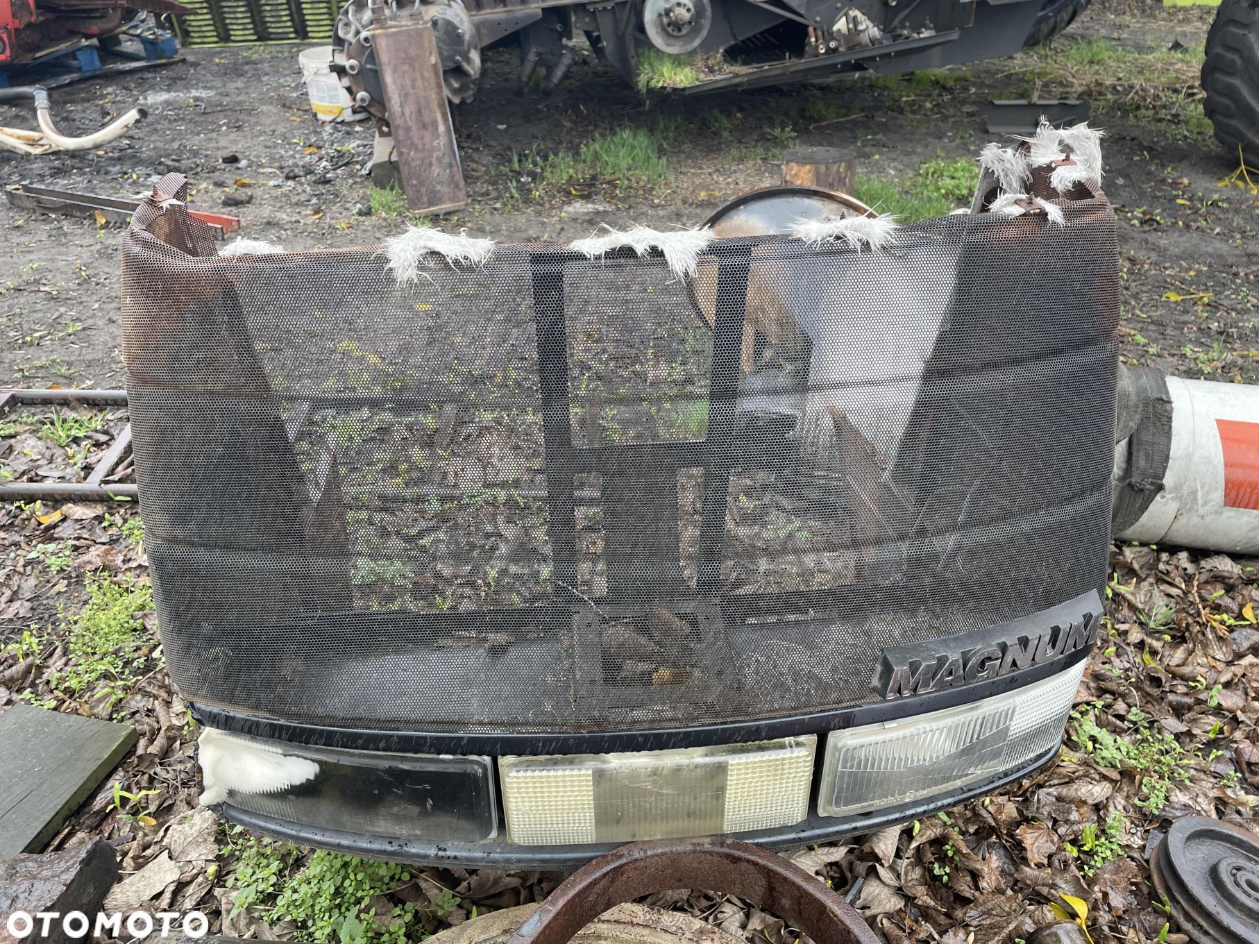 Case Magnum - grill kratka maski lampy - 1