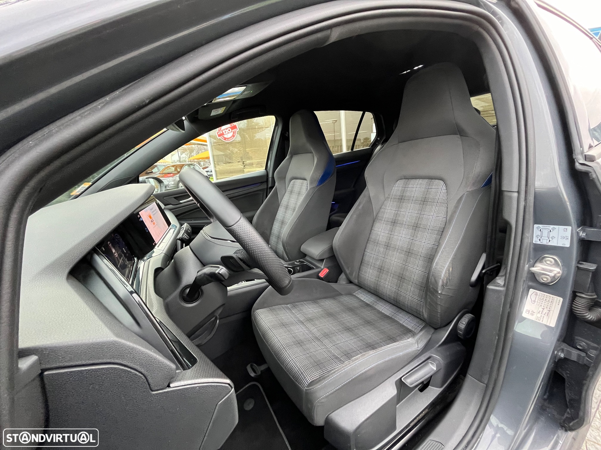VW Golf 1.4 TSI GTE+ DSG - 25