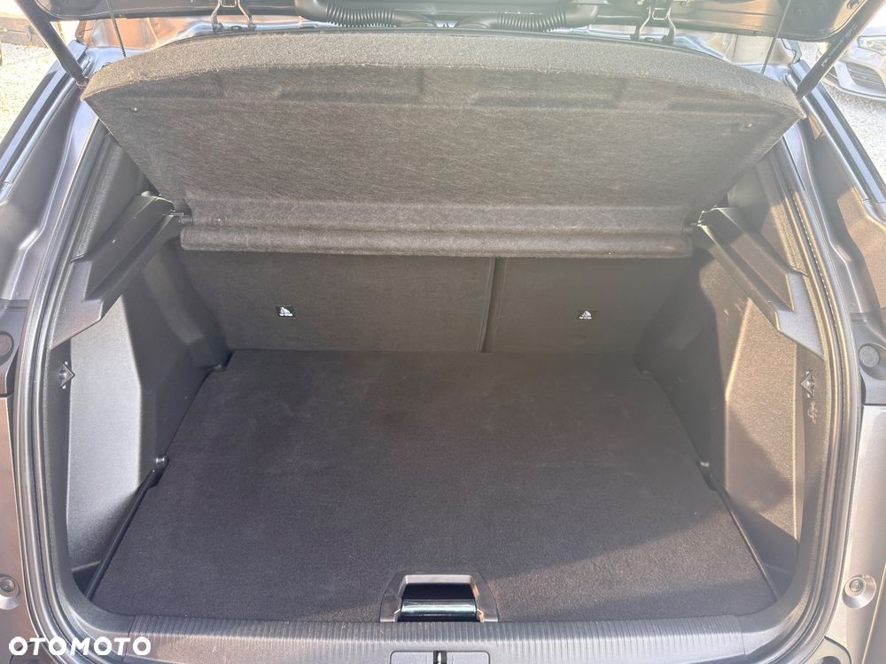 Peugeot 2008 1.5 BlueHDi GT S&S - 11