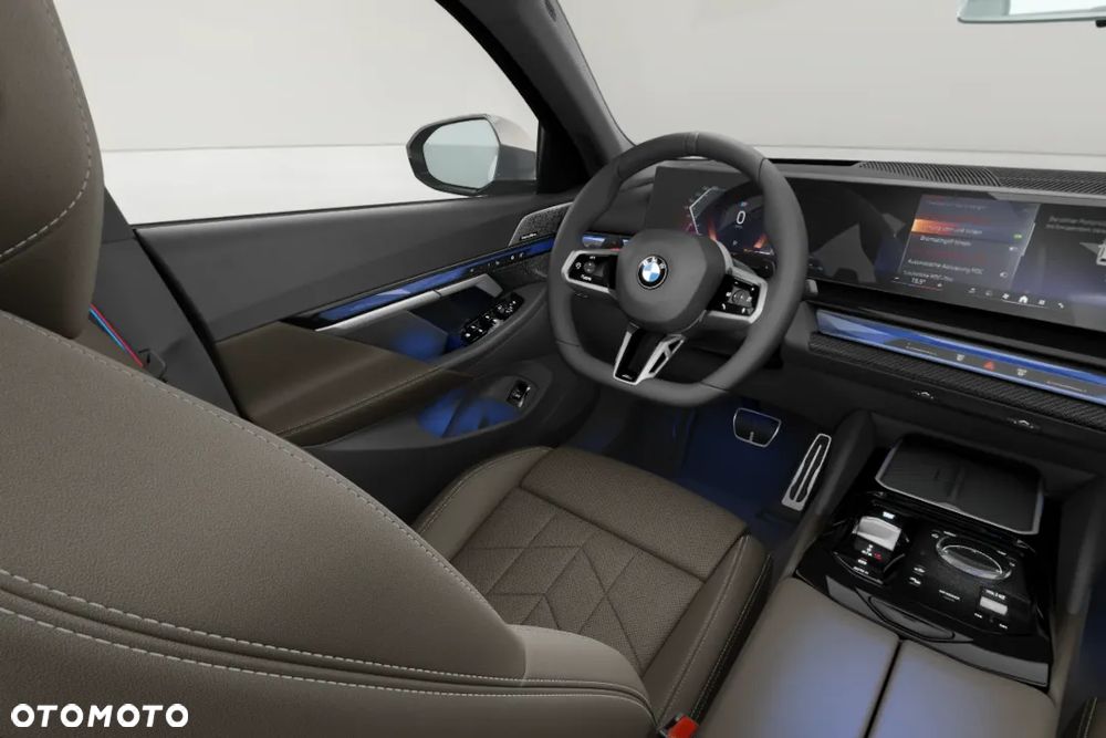 BMW Seria 5 540d xDrive mHEV M Sport - 19