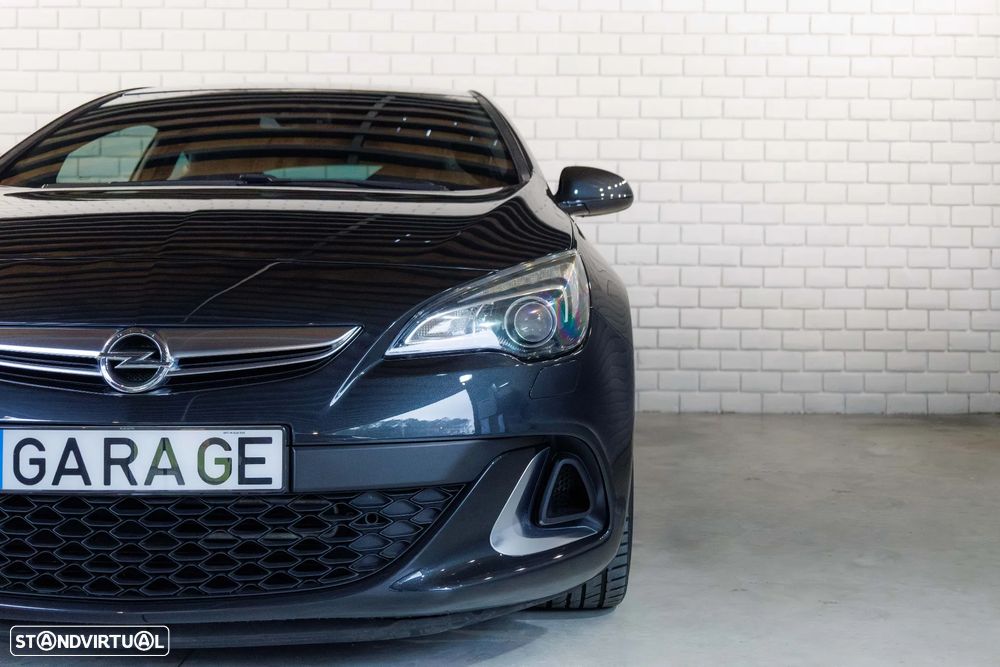 Opel Astra GTC OPC 2.0 T - 3