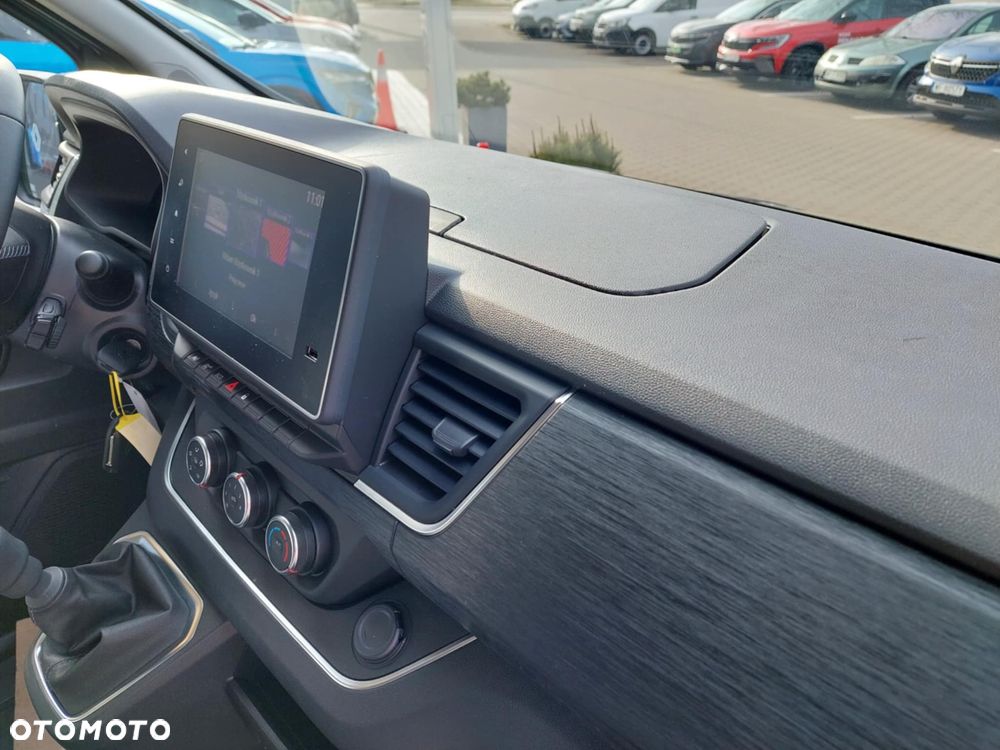 Renault Trafic - 11