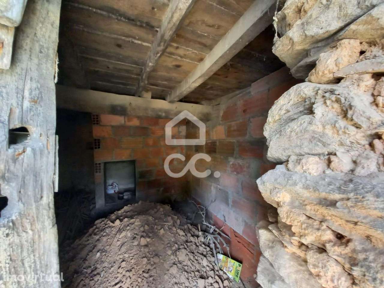 Moradia para Restauro - Grande imagem: 3/16