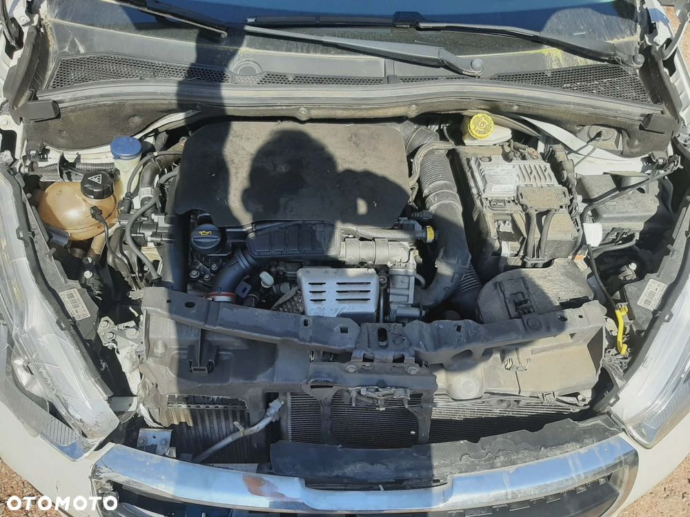 Peugeot 208 PureTech 110 Stop & Start Allure - 15
