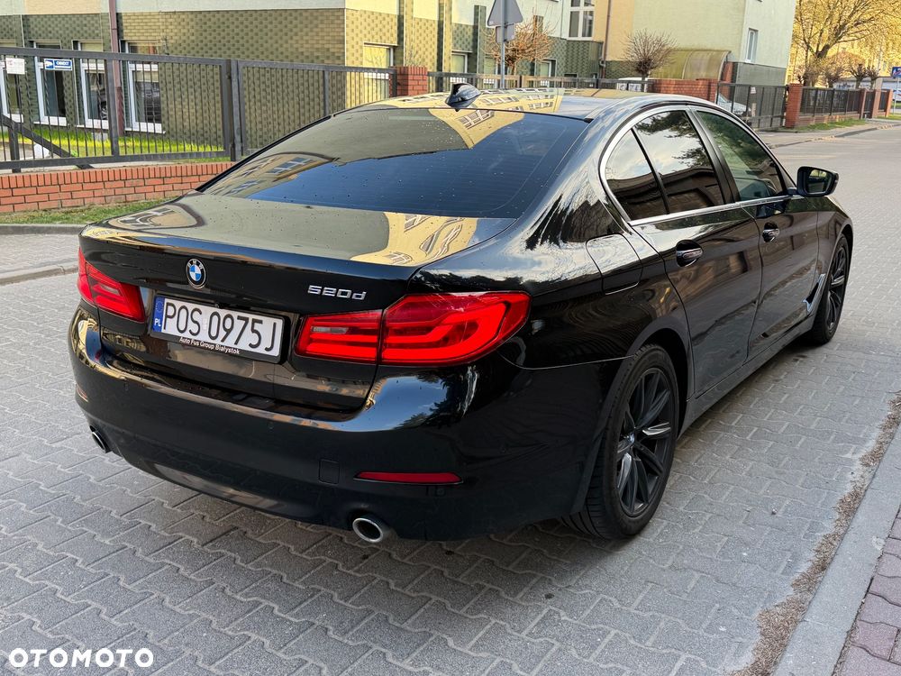 BMW Seria 5 520d Efficient Dynamics Sport - 4