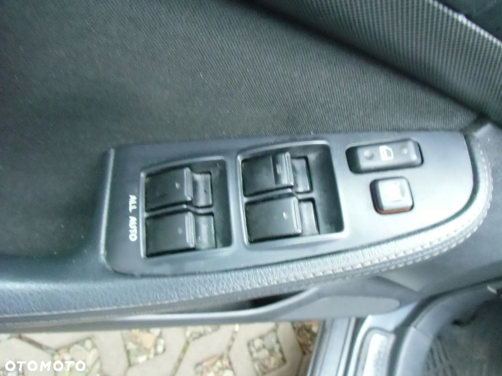 Toyota Avensis 2.2 D-CAT Executive - 19