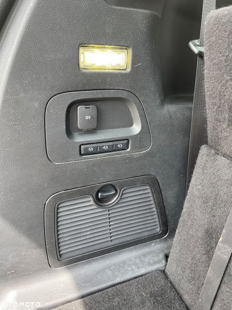 Ford S-Max - 33
