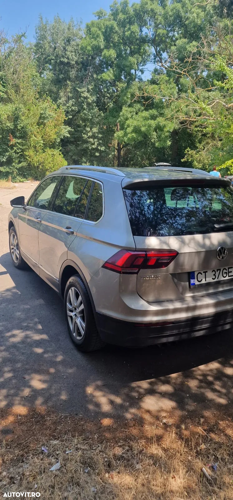 Volkswagen Tiguan 2.0 TDI DPF DSG Comfortline - 4