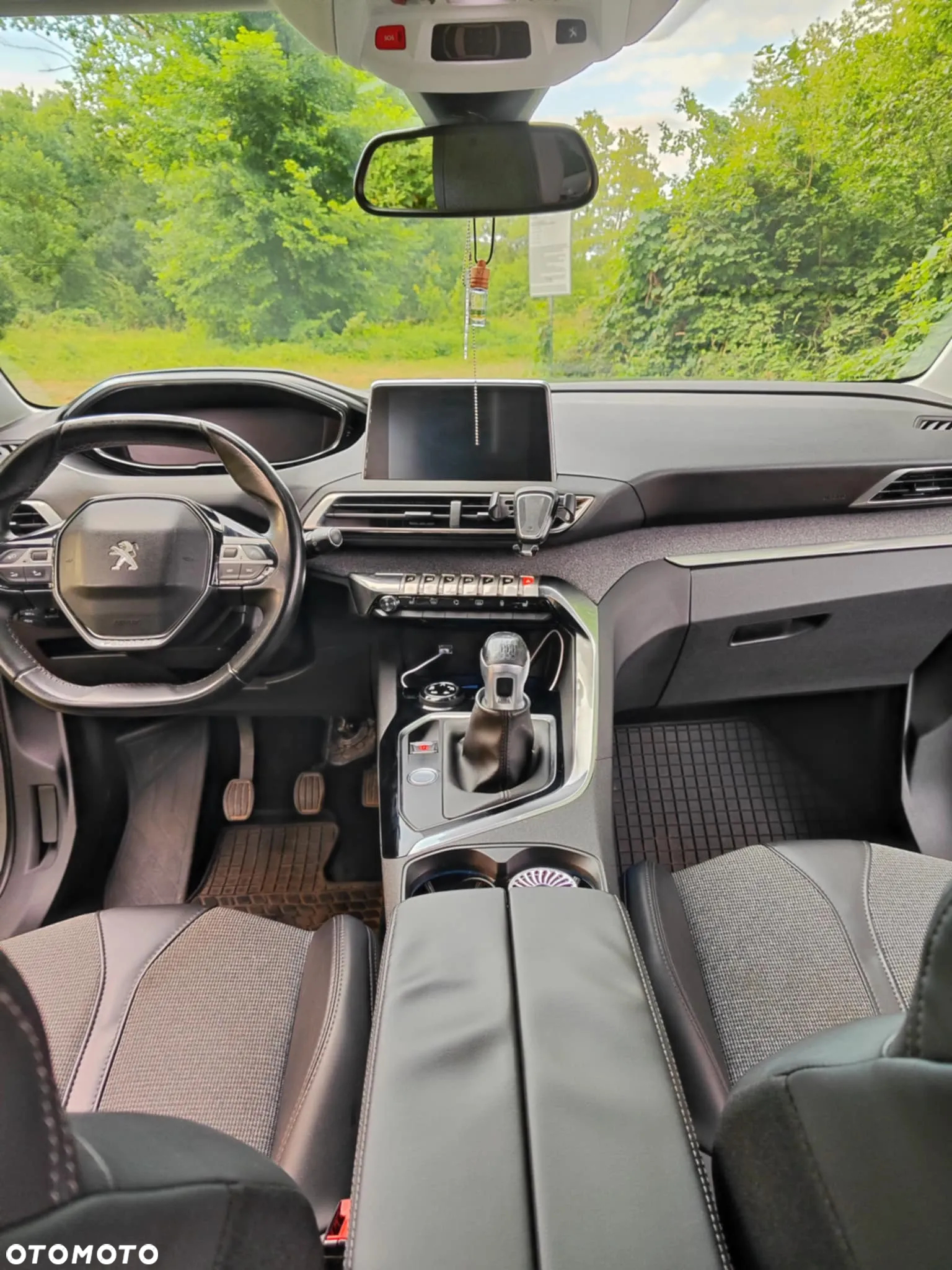 Peugeot 5008 - 12