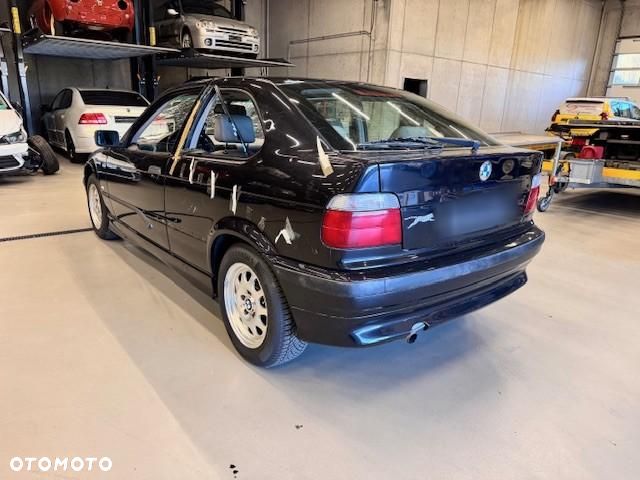 BMW Seria 3 2000 photo 5