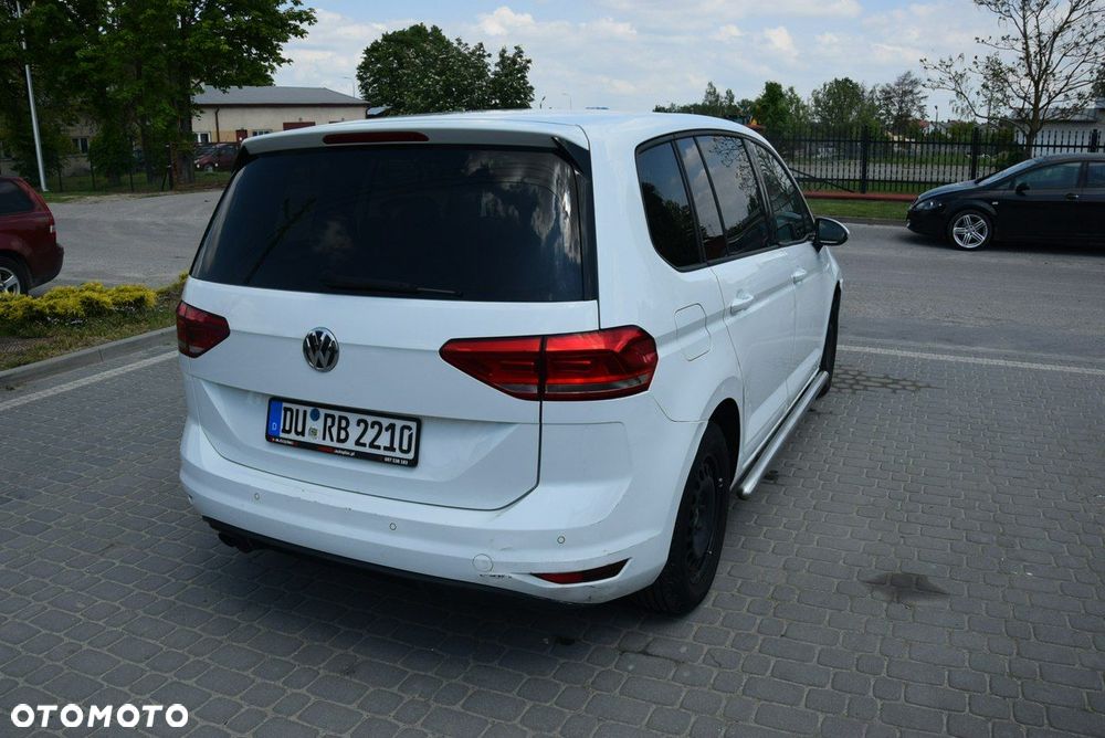 Volkswagen Touran 2.0 TDI BMT Comfortline DSG - 11