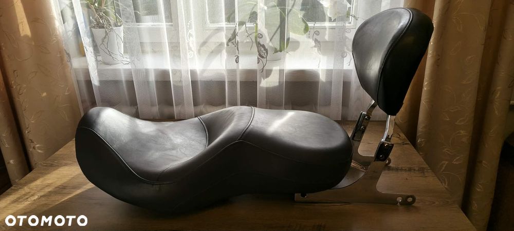 Harley-Davidson Dyna Street Bob - 16