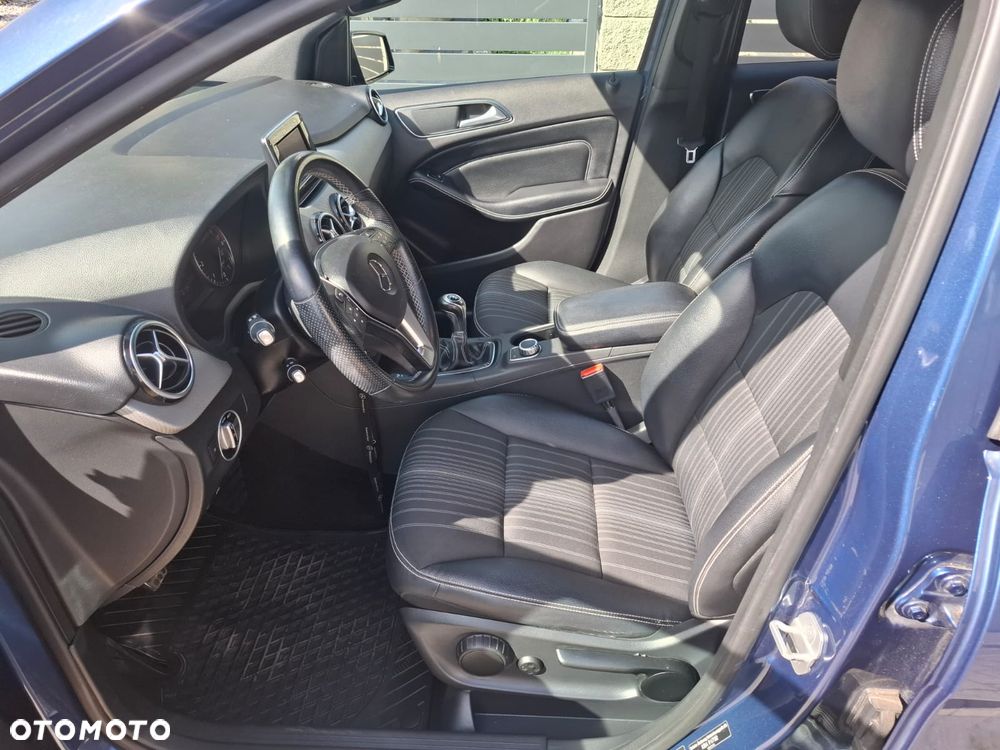Mercedes-Benz Klasa B 180 CDI (BlueEFFICIENCY) - 13