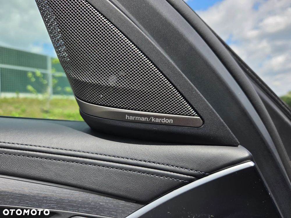 BMW Seria 5 530d xDrive mHEV M Sport sport - 34