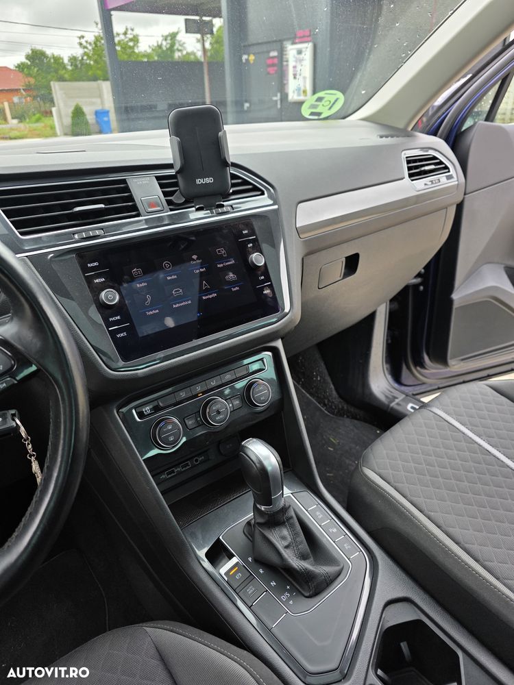 Volkswagen Tiguan - 20