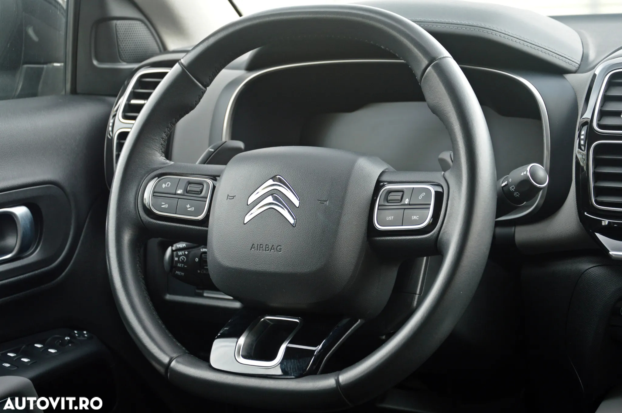 Citroën C5 Aircross Hybrid 225 e-EAT8 FEEL PACK - 27