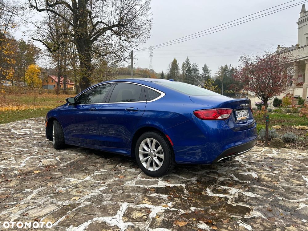 Chrysler 200 - 6