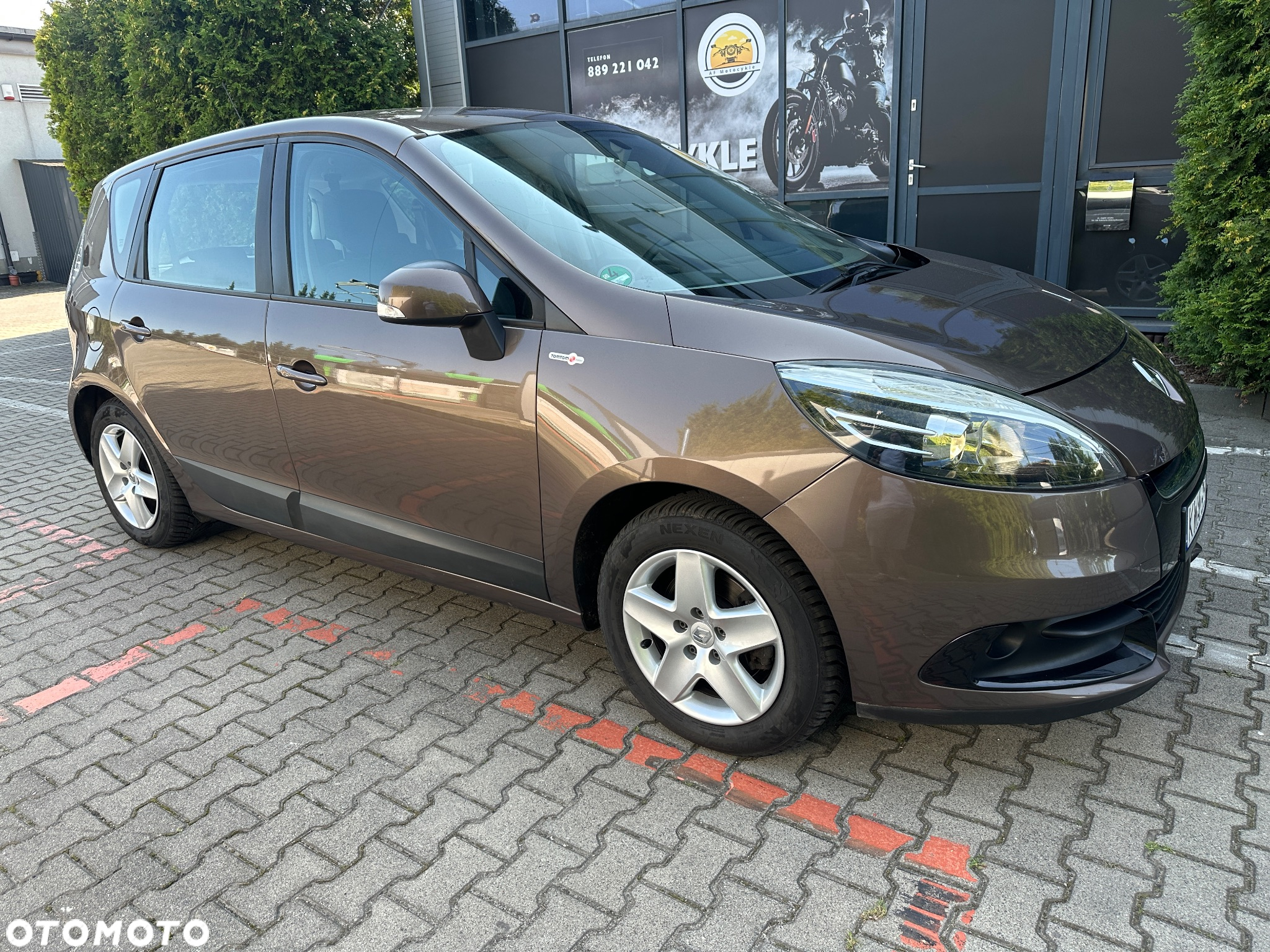 Renault Scenic 1.6 16V 110 TomTom Edition - 8
