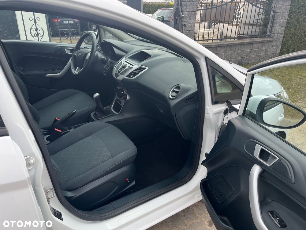 Ford Fiesta 1.25 Champions Edition - 19