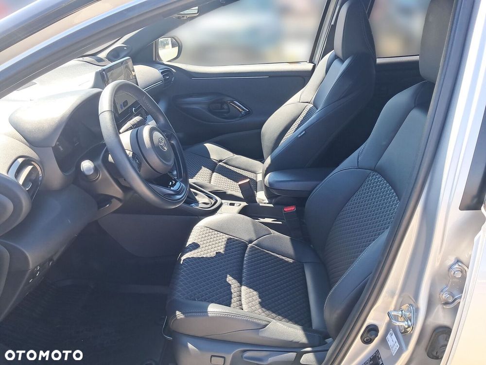 Toyota Yaris Hybrid 1.5 Executive - 17