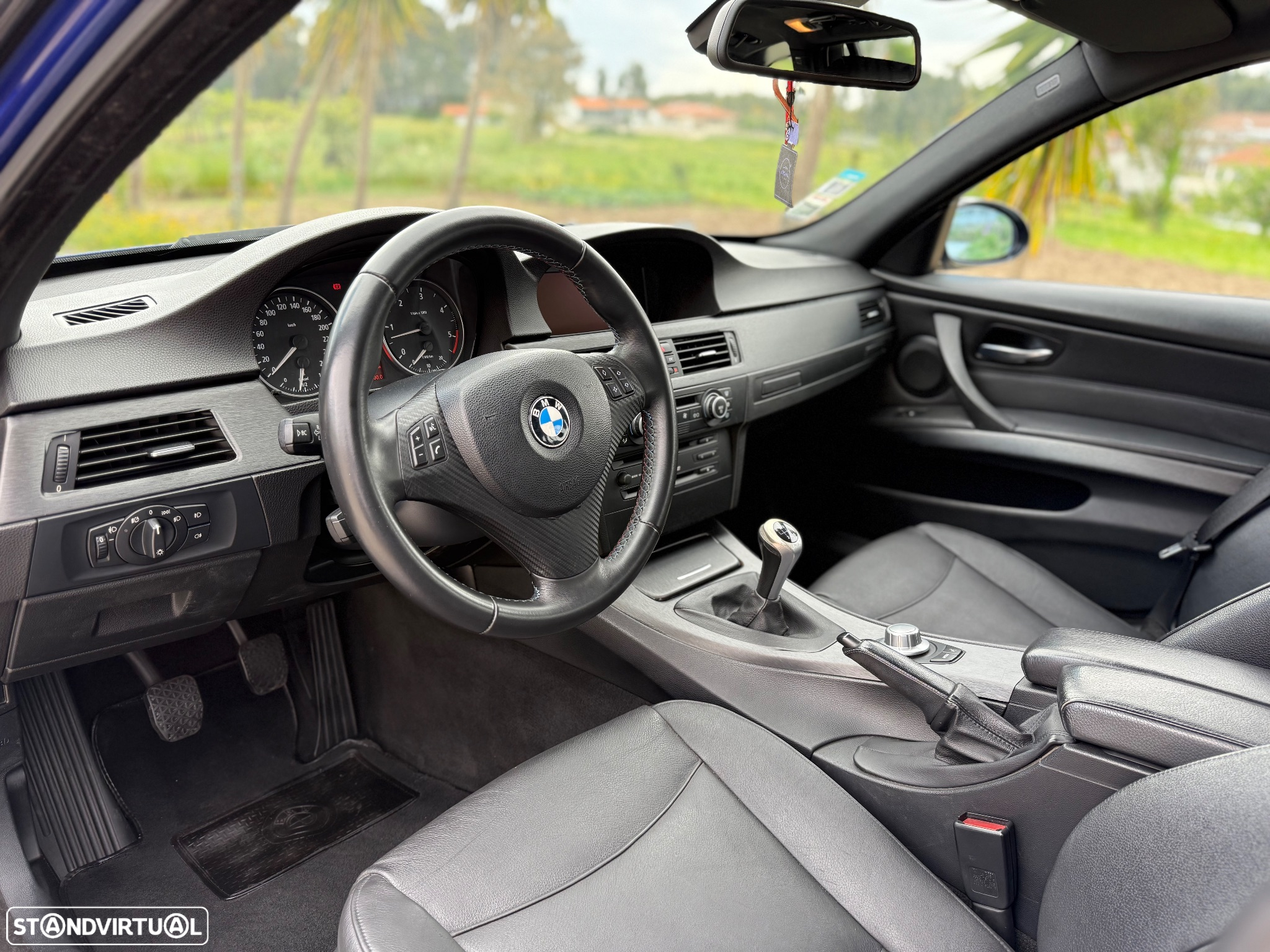 BMW 330 d Touring - 15