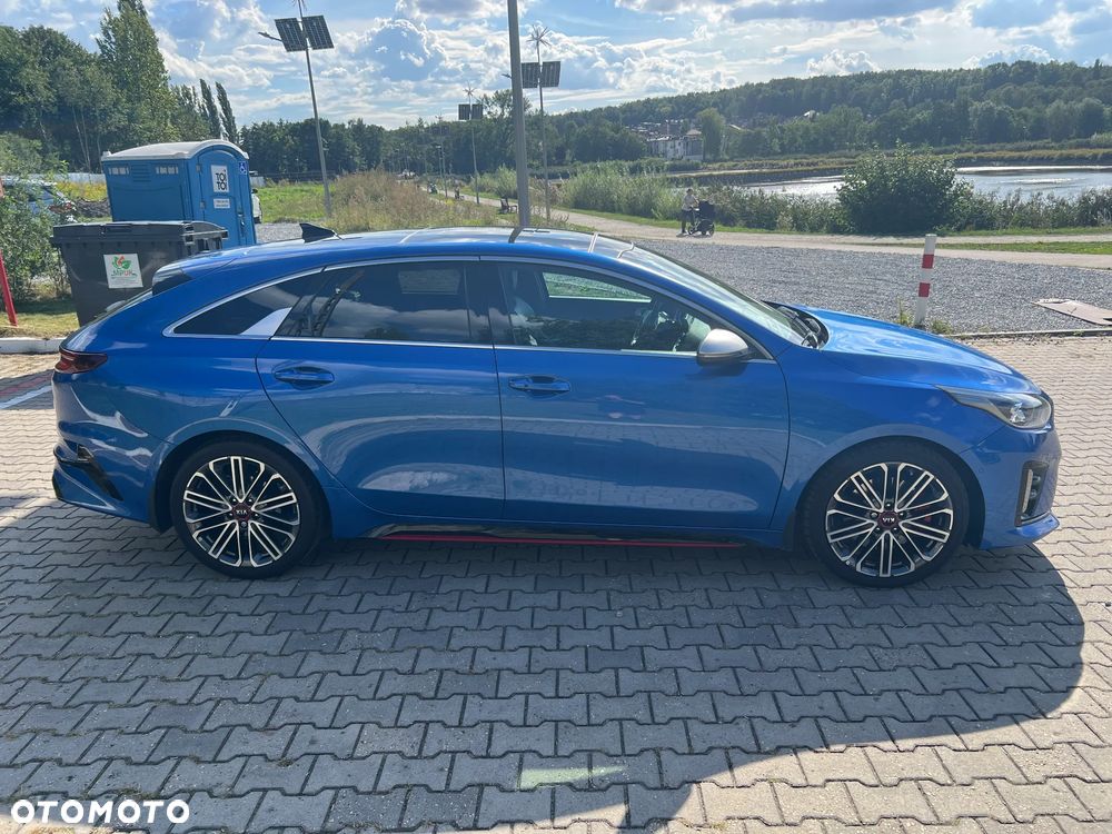 Kia ProCeed - 10