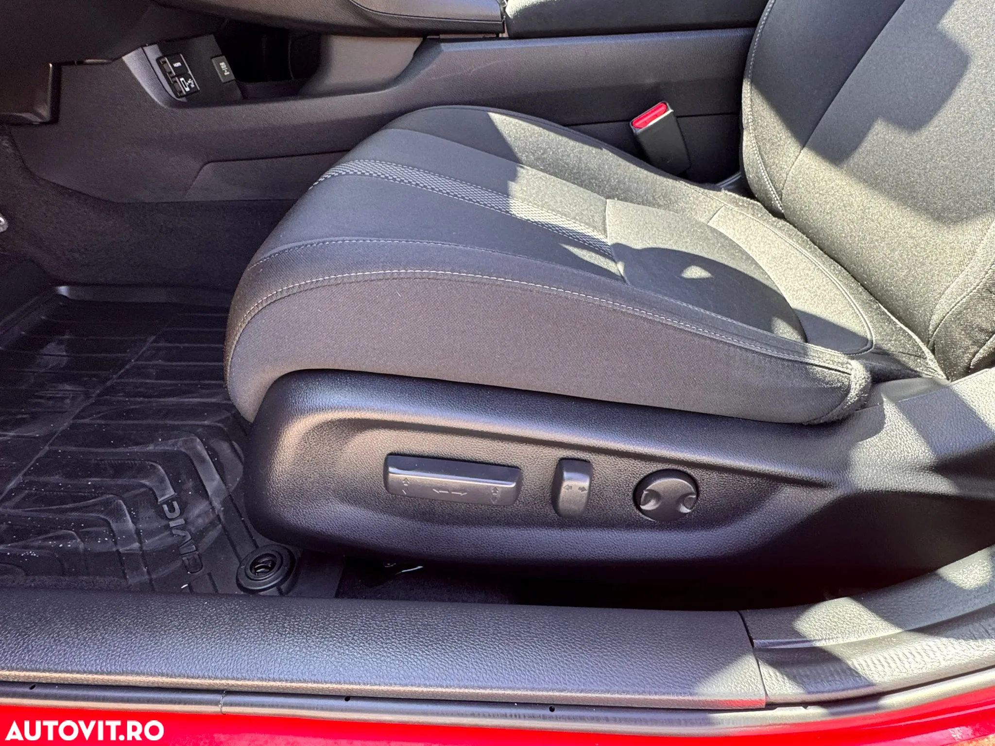 Honda Civic 1.5 VTEC Turbo Sport Plus - 12